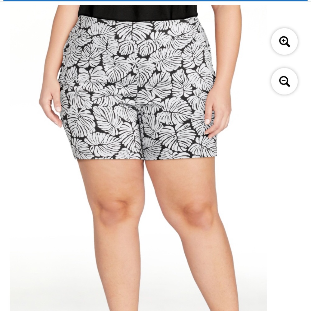 Just My Size Women’s Blackprint Millennium Bermuda Shorts Size 3X NEW